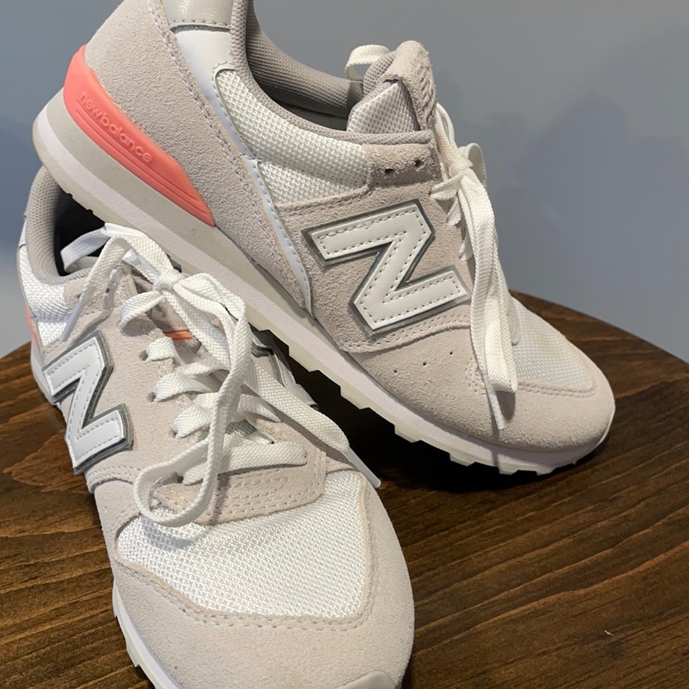 Neon white grey new balance 996 suede tennis shoes sneakers